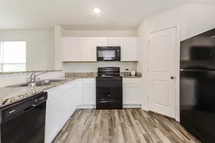 330 Flagship Ln, Gun Barrel City, TX 75156 - Photo 9