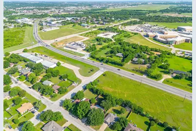 735 E Renfro Street, Burleson, TX 76028 - Photo 11