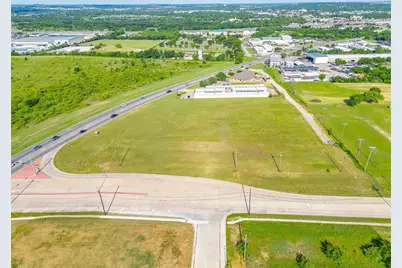 735 E Renfro Street, Burleson, TX 76028 - Photo 5