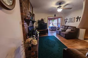 517 An County Rd 147, Palestine, TX 75801 - Photo 9