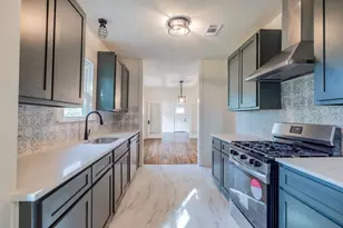 711 Fannin St, Nocona, TX 76255 - Photo 11