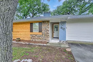 912 Kiowa Dr W, Lake Kiowa, TX 76240 - Photo 5