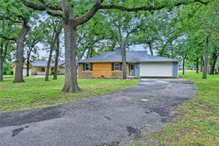 912 Kiowa Dr W, Lake Kiowa, TX 76240 - Photo 3