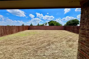 3303 Knoll Dr, Ennis, TX 75119 - Photo 11