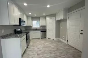 1315 W Gandy St, Denison, TX 75020 - Photo 5