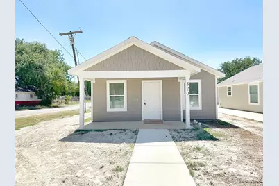 320 SW 14th, Mineral Wells, TX 76067 - Photo 1