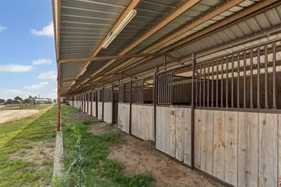 295 Lindsey Lane, Stephenville, TX 76401 - Photo 25