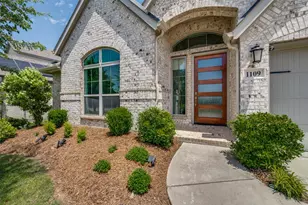 1109 Bridle Path Dr, Aubrey, TX 76227 - Photo 3