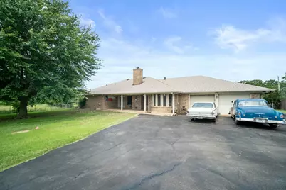 6939 Calender Road, Arlington, TX 76001 - Photo 9