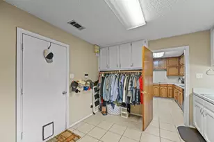6939 Calender Rd, Arlington, TX 76001 - Photo 17