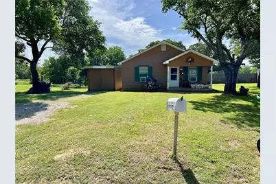 711 Fayette Street, Nocona, TX 76255 - Photo 1