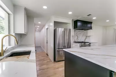 203 Oak Valley Drive, Colleyville, TX 76034 - Photo 5