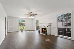 519 W Buchanan St, Mineola, TX 75773 - Photo 3