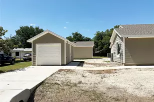 318 SW 14th, Mineral Wells, TX 76067 - Photo 17