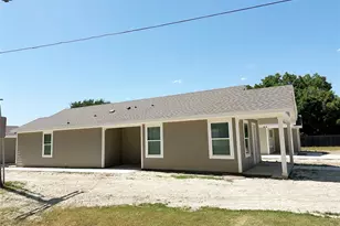 318 SW 14th, Mineral Wells, TX 76067 - Photo 5