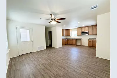 318 SW 14th, Mineral Wells, TX 76067 - Photo 7