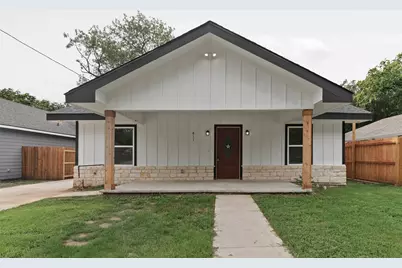 811 Ritchey Street, Gainesville, TX 76240 - Photo 1
