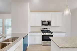 7325 Spicebush Dr, Denton, TX 76249 - Photo 3