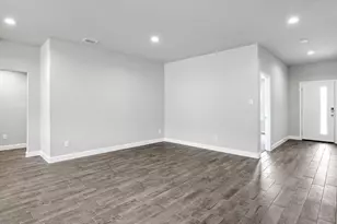 1155 Keystone Dr, Granbury, TX 76048 - Photo 9