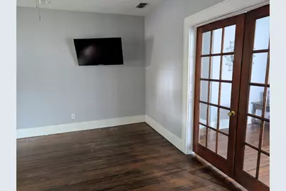 325 Virginia Avenue, Waxahachie, TX 75165 - Photo 9