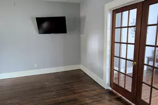 325 Virginia Ave, Waxahachie, TX 75165 - Photo 9