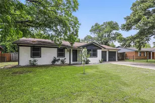 6716 Alma St, Forest Hill, TX 76140 - Photo 3