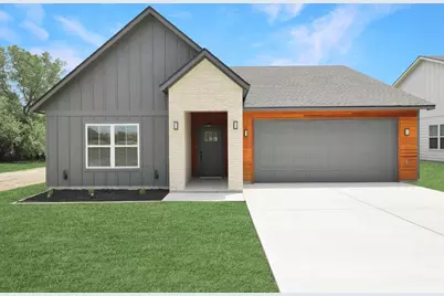 909 Maple Street, Farmersville, TX 75442 - Photo 1