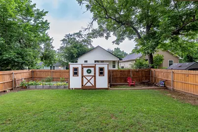 161 Columbia Street, Cleburne, TX 76031 - Photo 15