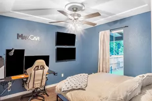 161 Columbia St, Cleburne, TX 76031 - Photo 13