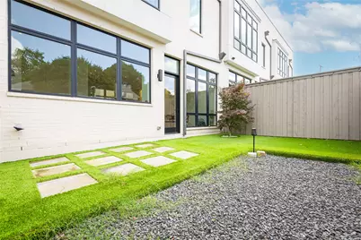 610 N Oak Cliff Boulevard #103, Dallas, TX 75208 - Photo 21