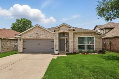 713 Bridle Trail, Saginaw, TX 76179 - Photo 5