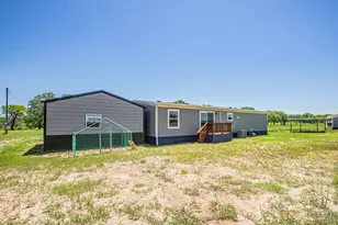 978 Red Bird Ln, Bowie, TX 76230 - Photo 35