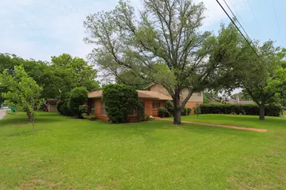 1000 S Harrison Street, McGregor, TX 76657 - Photo 23