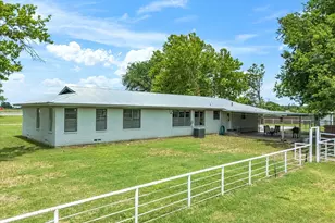 1411 Parker Dairy Rd, Alvord, TX 76225 - Photo 29