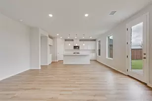 4136 Blackbird Ave, Little Elm, TX 75068 - Photo 7