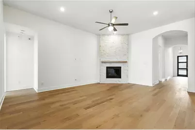 541 Lockhart Street, Waxahachie, TX 75165 - Photo 7