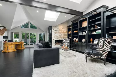 6181 Preston Creek Court, Dallas, TX 75240 - Photo 15