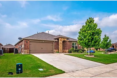 1911 Meadow Crest Drive, Princeton, TX 75407 - Photo 1