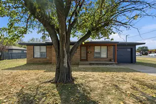 613 Crestview Dr, Granbury, TX 76048 - Photo 19