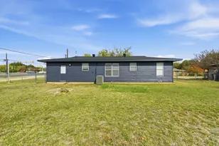 613 Crestview Dr, Granbury, TX 76048 - Photo 23