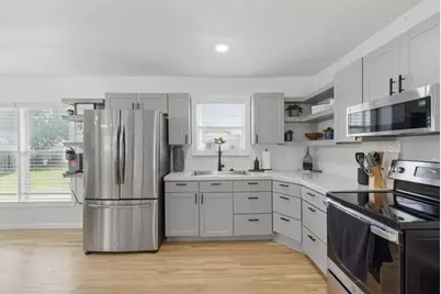 613 Crestview Drive, Granbury, TX 76048 - Photo 7