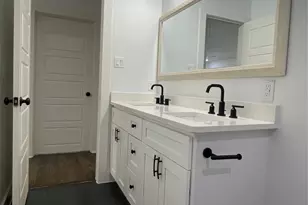 206 E Birch St, Campbell, TX 75422 - Photo 21