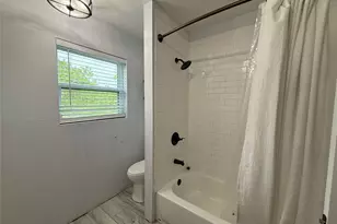 522 W 7th St, Weatherford, TX 76086 - Photo 17