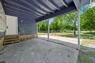 808 Edmondson St, Greenville, TX 75401 - Photo 15