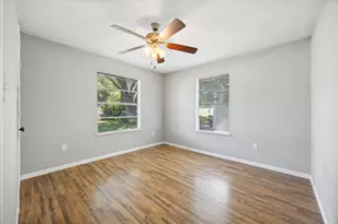 808 Edmondson St, Greenville, TX 75401 - Photo 11