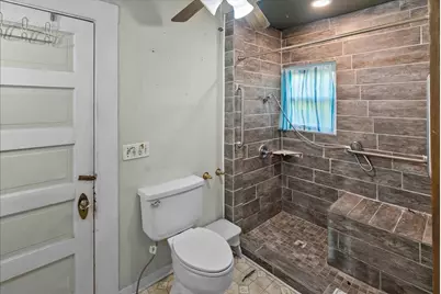 109 Hackberry Avenue, Godley, TX 76044 - Photo 9