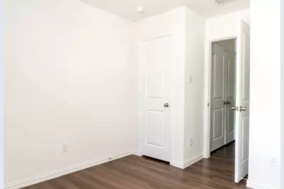 1113 N 10th Street, Waco, TX 76707 - Photo 17