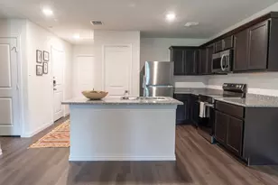 1113 N 10th St, Waco, TX 76707 - Photo 7