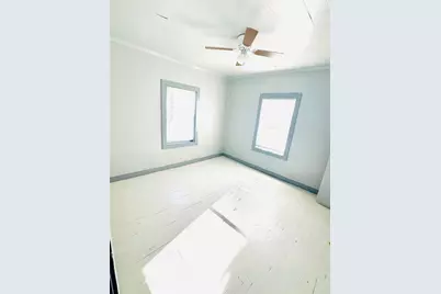 301 Beckham Street E, Sulphur Springs, TX 75482 - Photo 9