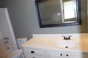 405 Cherry St, Chandler, TX 75758 - Photo 17